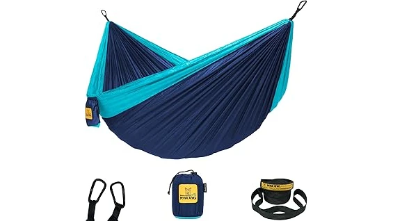 The image shows a sturdy hammock designed for heavy individuals, ideal for comfortable outdoor relaxation.