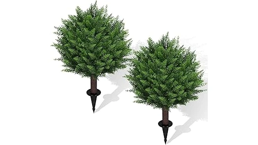 Top Rated 10 Trees or Bushes for Privacy